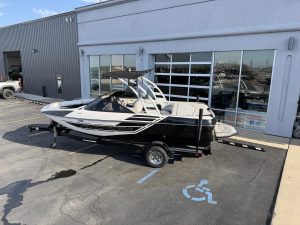 2014 Moomba Boats Mondo for sale in OSAGE BEACH, Missouri
