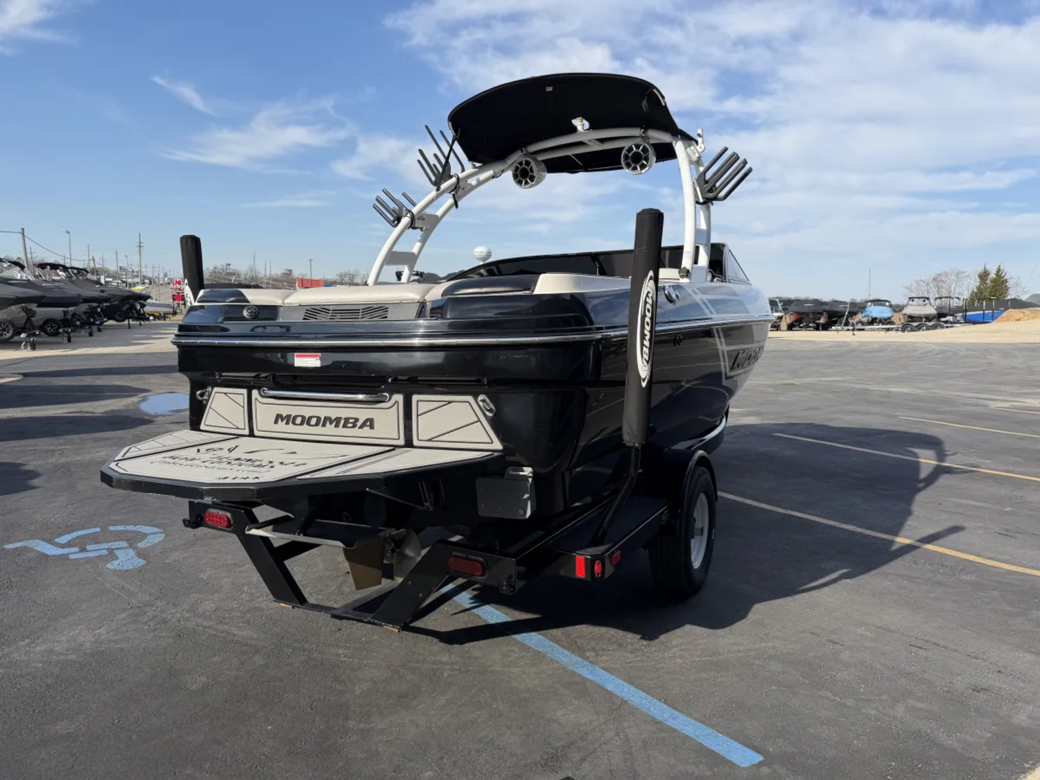 2014 Moomba Boats Mondo for sale in OSAGE BEACH, Missouri
