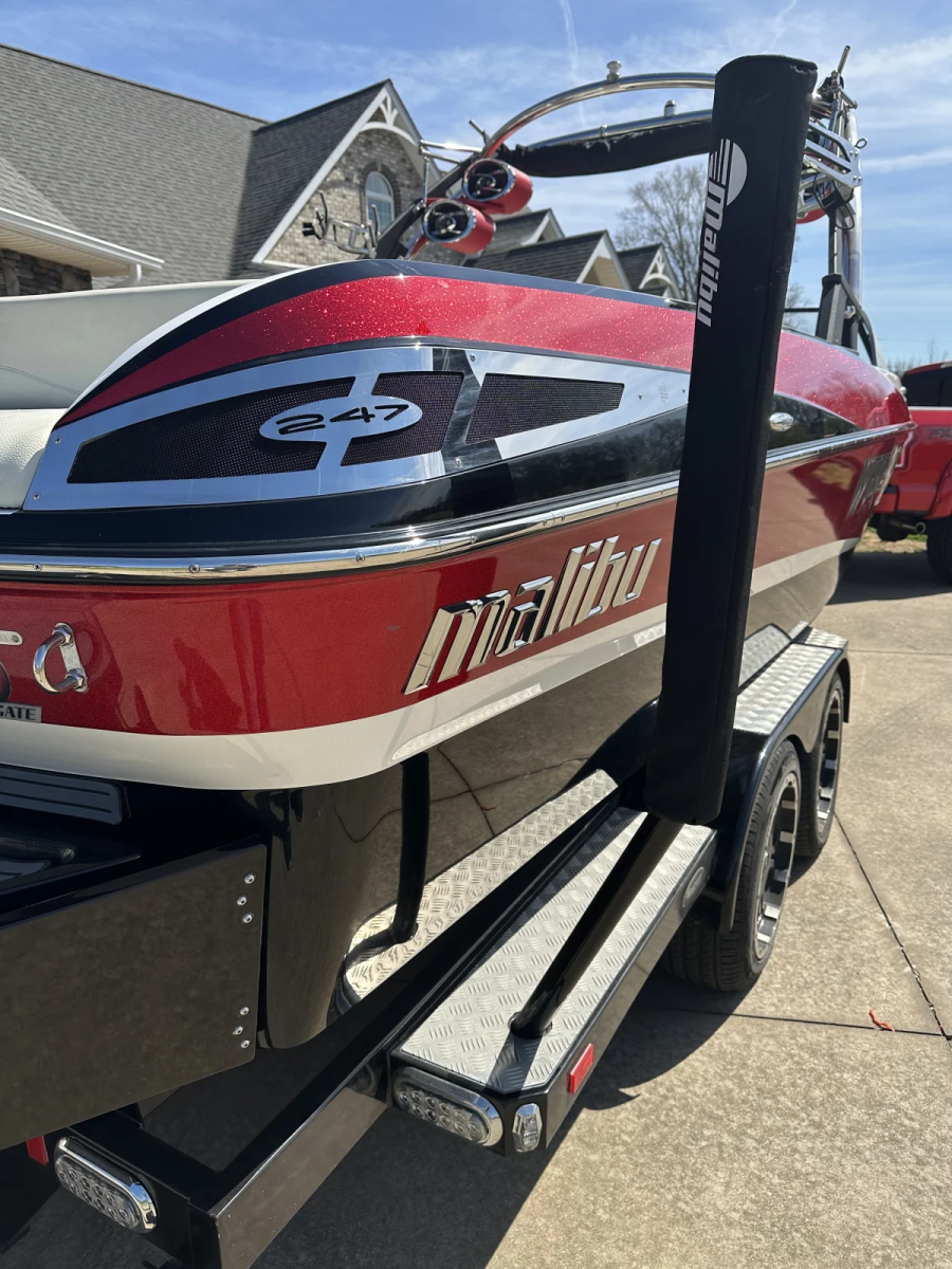 2013 Malibu Boats Wakesetter 247 LSV for sale in Paris, Tennessee
