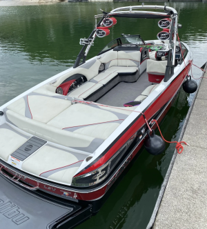 2013 Malibu Boats Wakesetter 247 LSV for sale in Paris, Tennessee