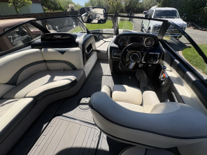 2014 Malibu Boats Wakesetter VLX for sale in Bethel Island, California