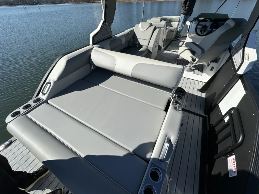 2025 Montara Boats Surf Boss 25 for sale in MOORESVILLE, North Carolina