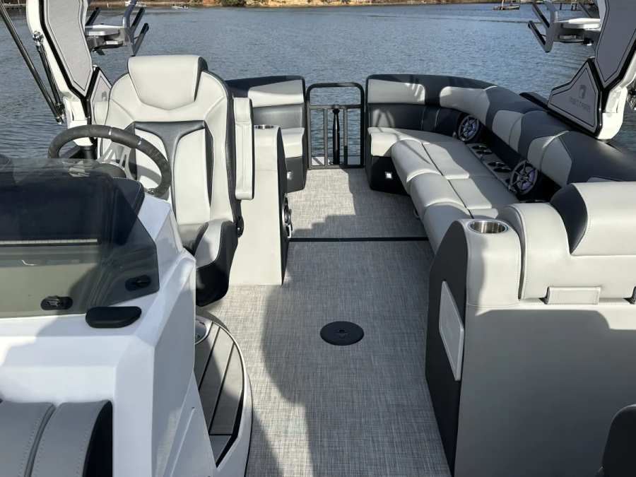 2025 Montara Boats Surf Boss 25 for sale in MOORESVILLE, North Carolina