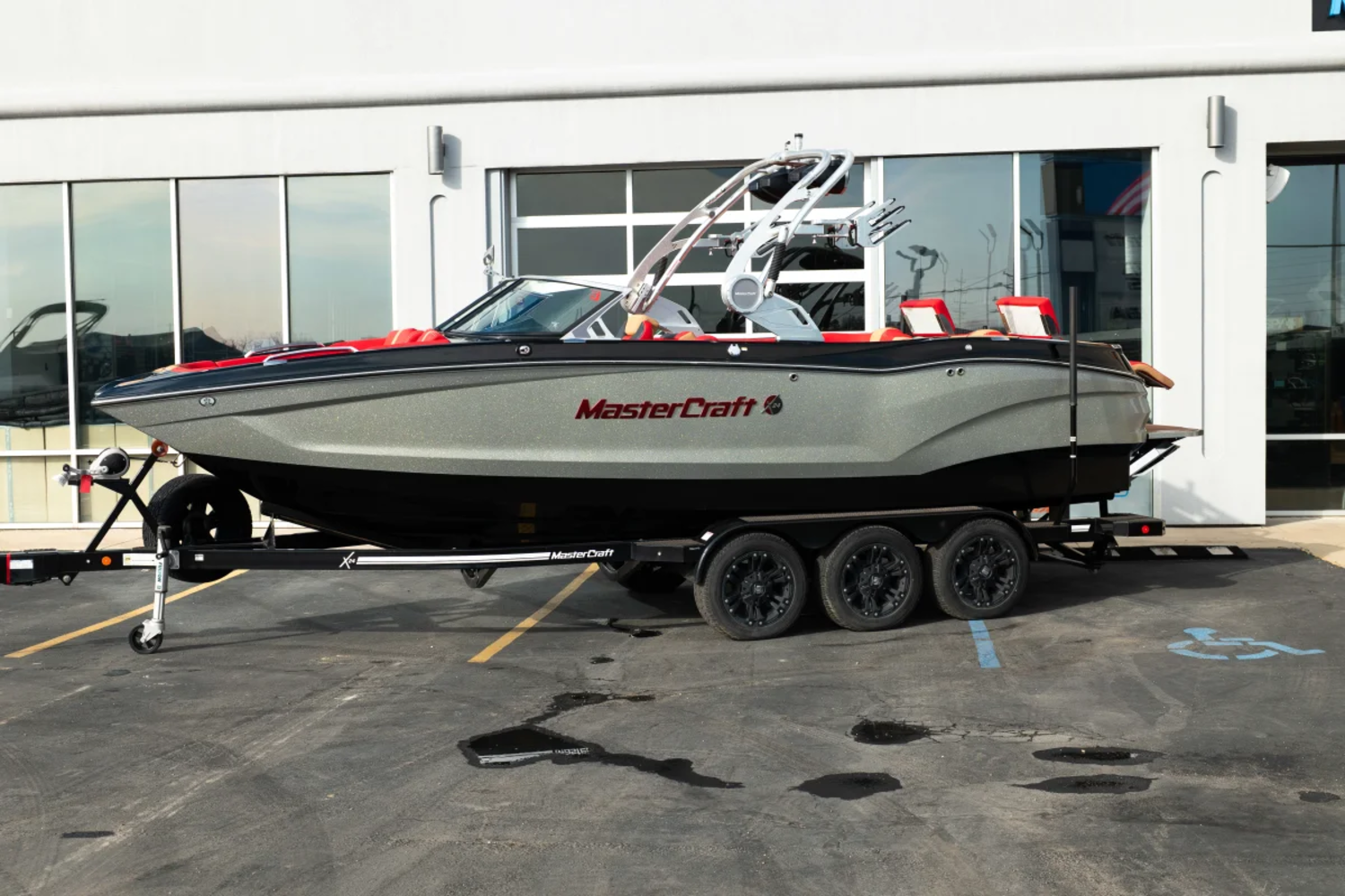 2021 MASTERCRAFT X24 ONLY 100HRS 