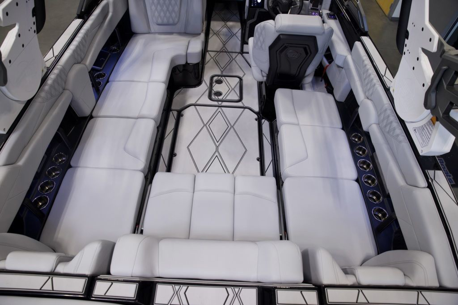 2026 Malibu Boats M230