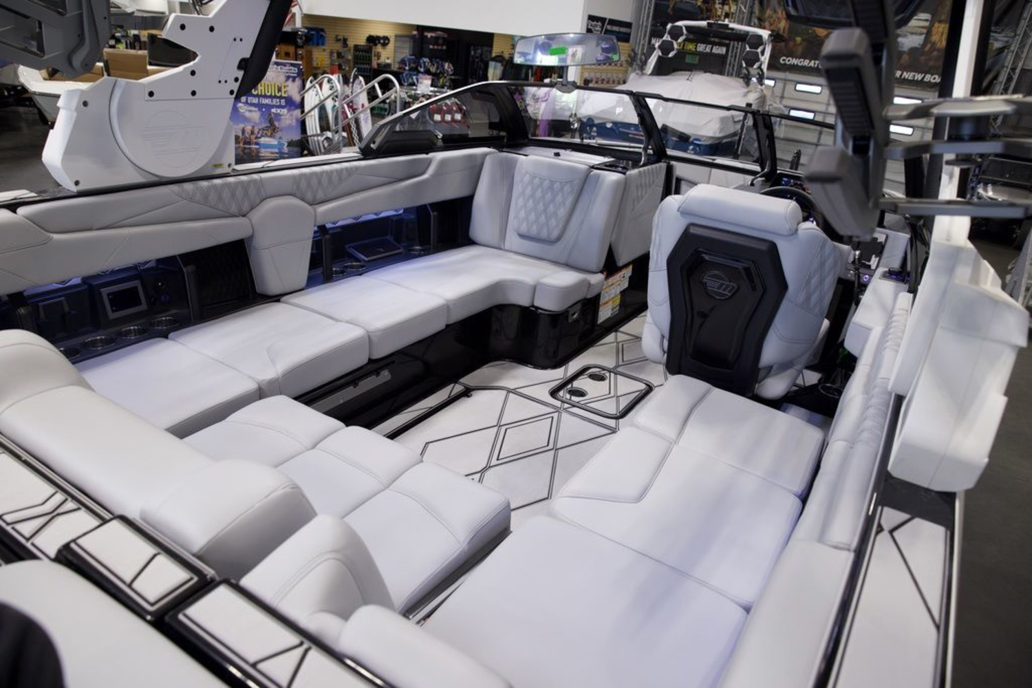 2026 Malibu Boats M230