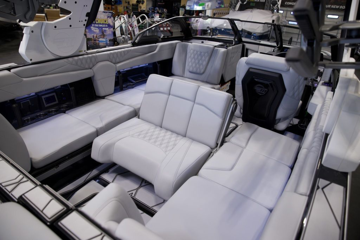2026 Malibu Boats M230