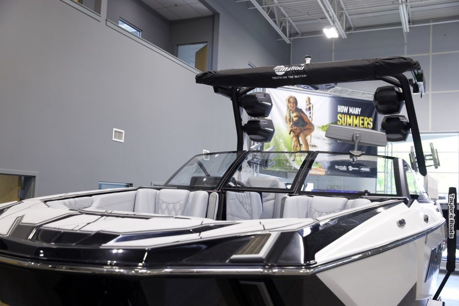 2026 Malibu Boats M230