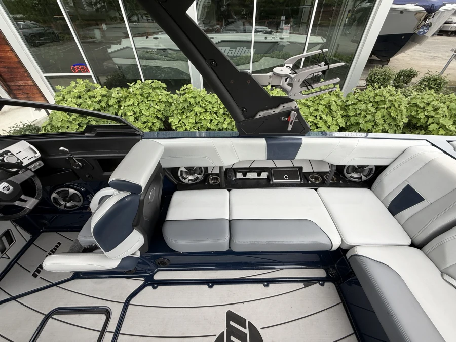 2021-malibu-wakesetter-23-lsv-127302-image11