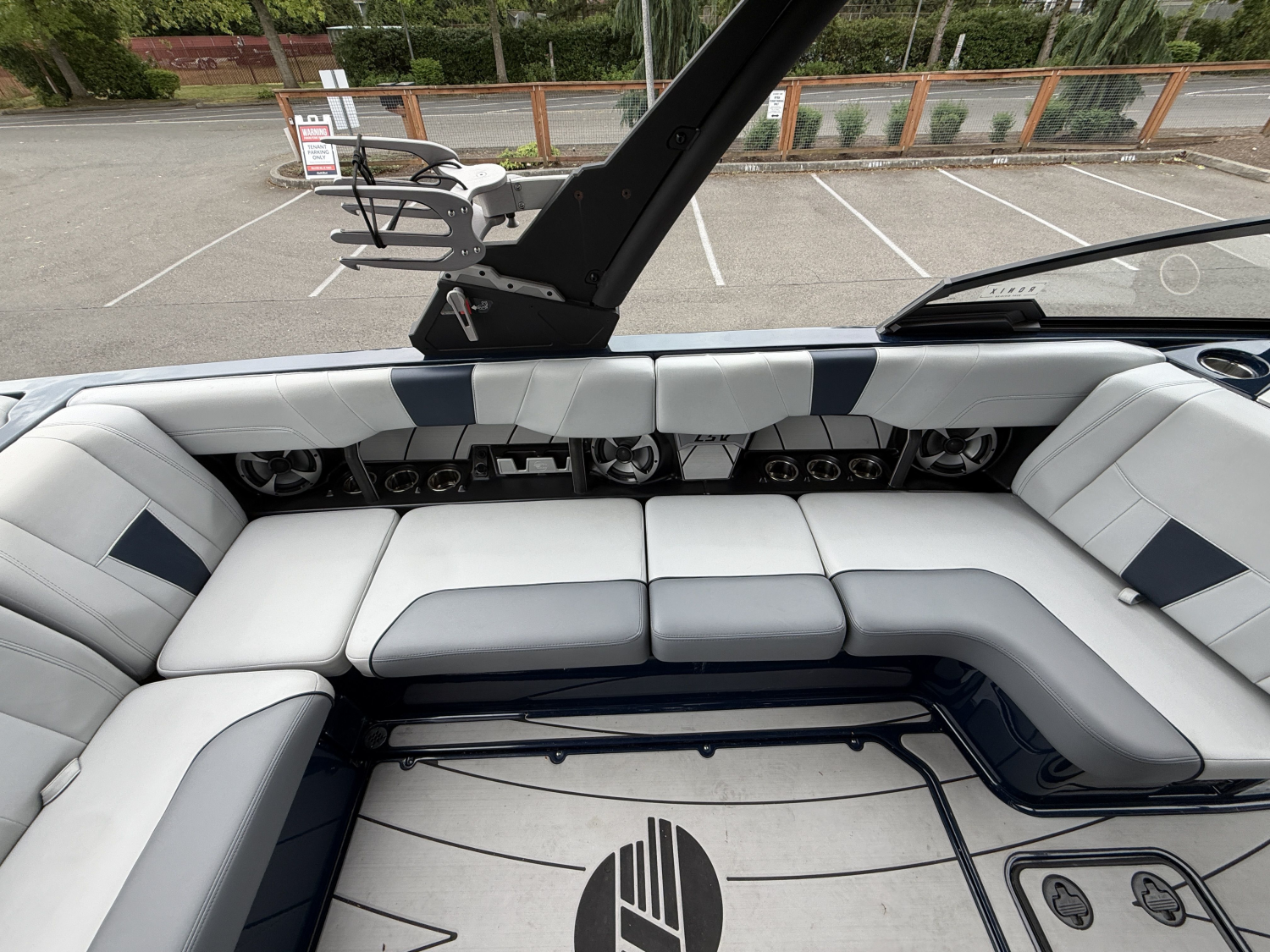 2021 Malibu 23 LSV