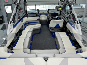 2015 Malibu Boats Wakesetter 23 LSV for sale in Oconomowoc, Wisconsin