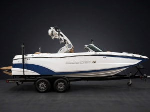 2019-mastercraft-xt22-127417-image1
