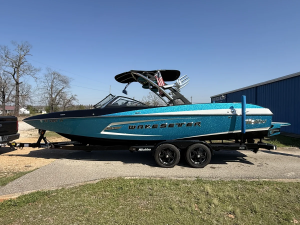 2014 Malibu Boats Wakesetter 24 MXZ Icon