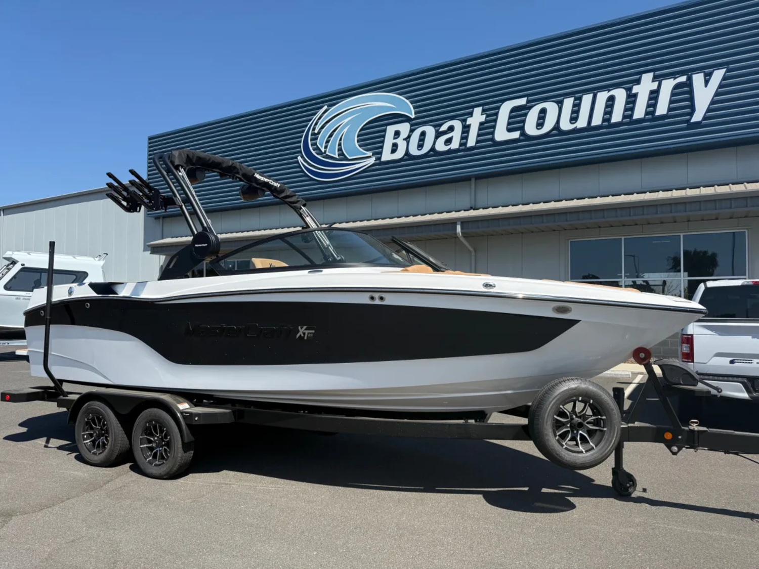 2026 MasterCraft XT23