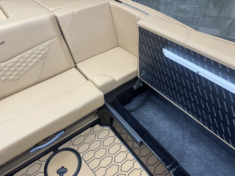 2026-mastercraft-nxt23-127425-image25