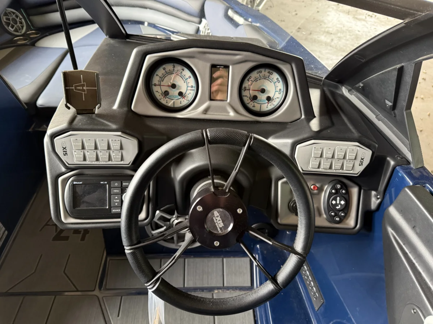 2020 Axis Wake Research A24