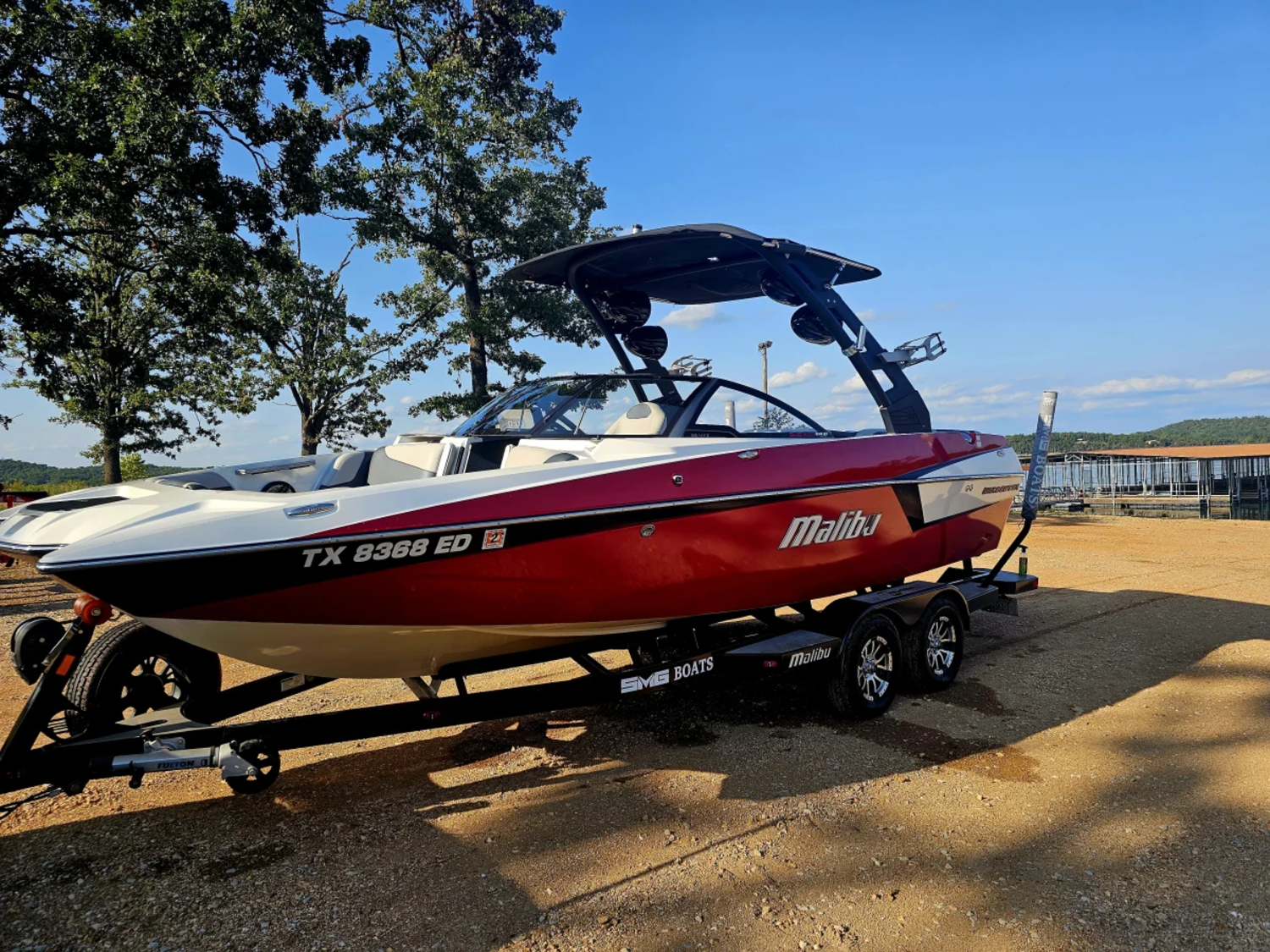 2017 Malibu Wakesetter 22 MXZ Surf Boat