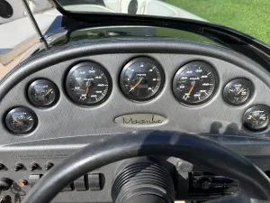 1999-moomba-outback-127540-image5.webp