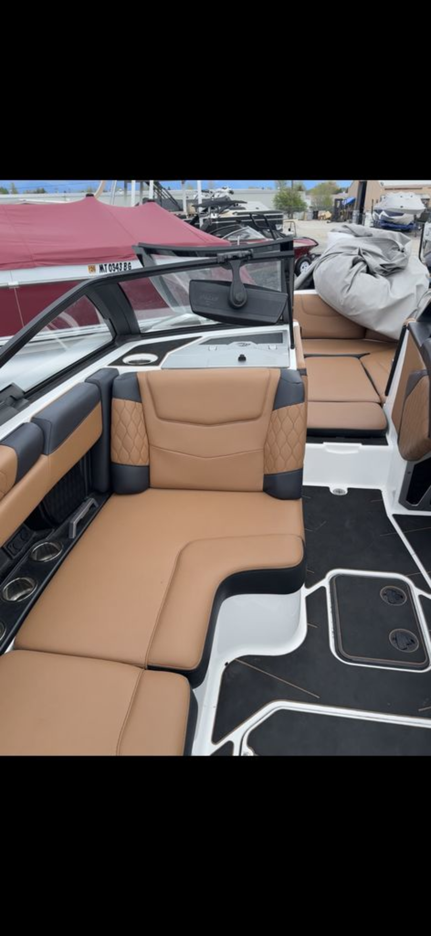 2023 Malibu Boats M220