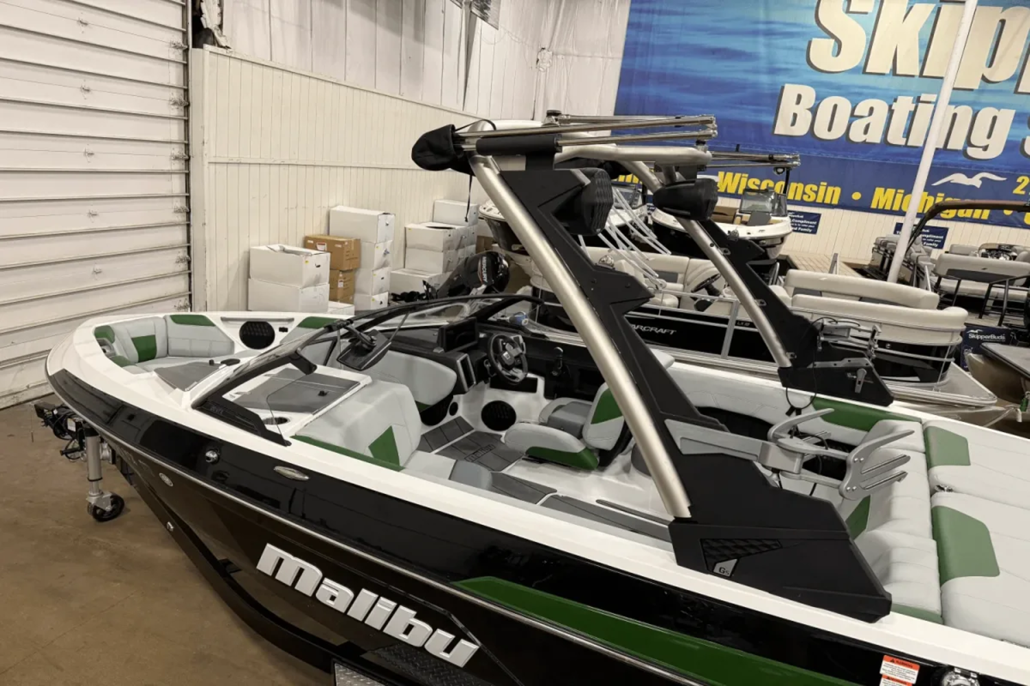 2023 Malibu Boats Wakesetter for sale in Pewaukee, Wisconsin