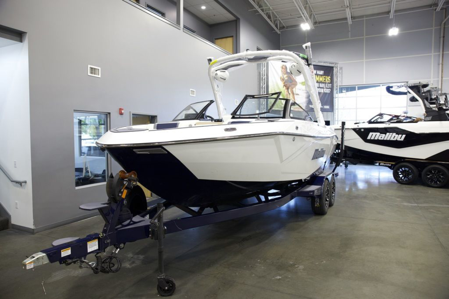 2025 Malibu Boats 23 LSV