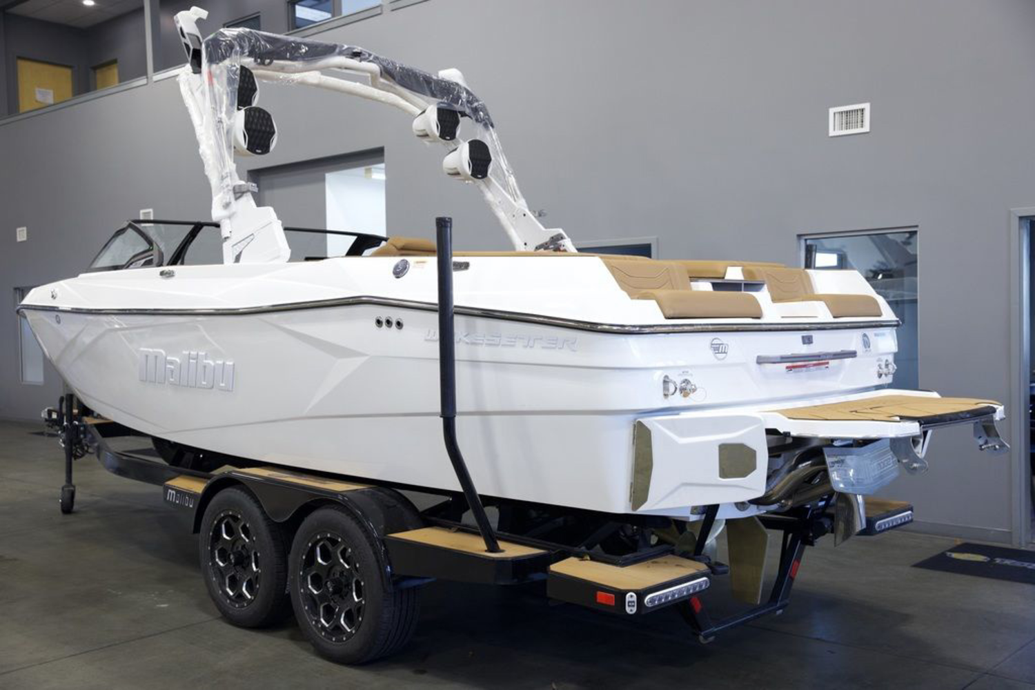 2025 Malibu Boats 23 LSV