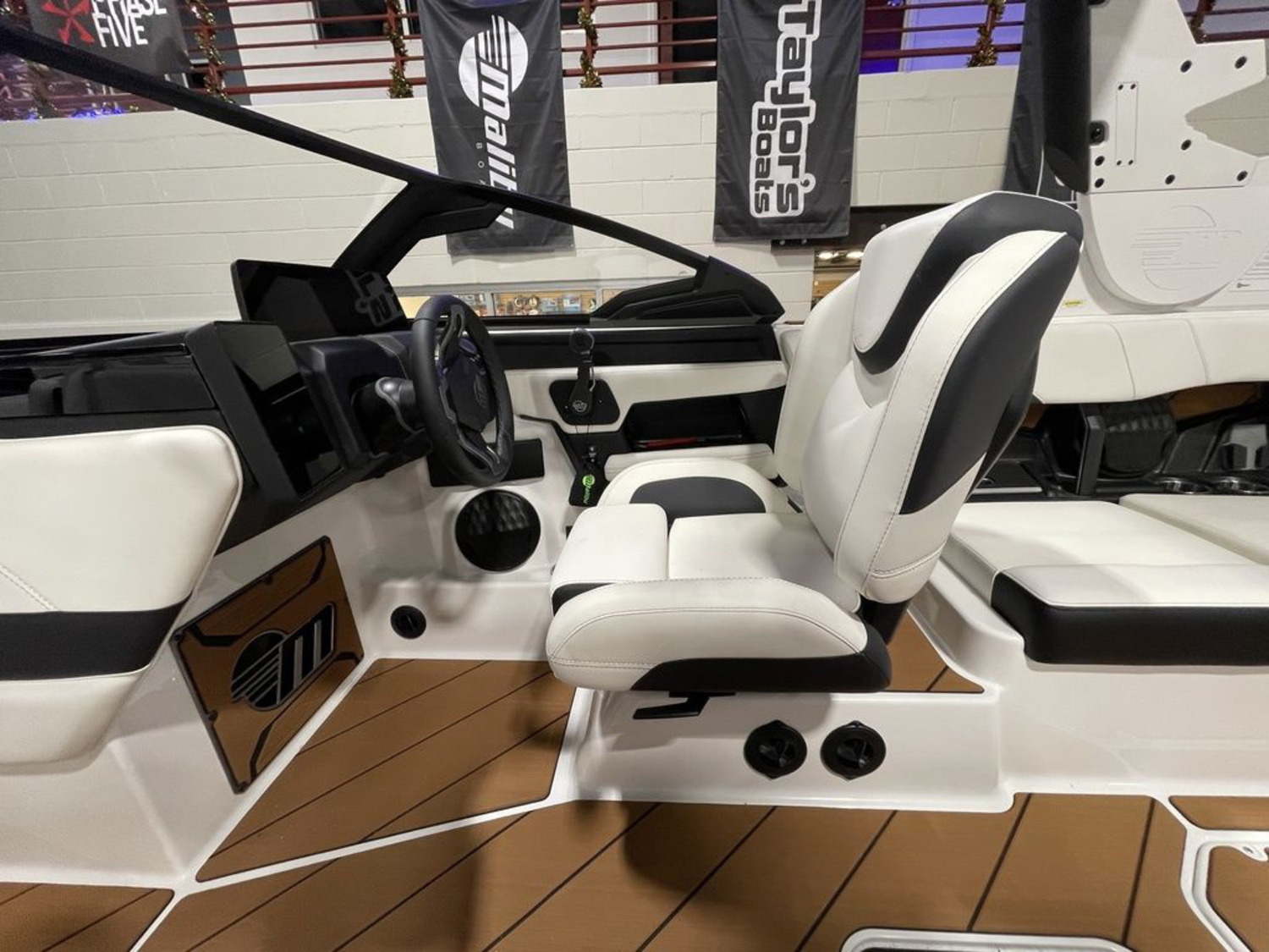 2025 Malibu Boats Wakesetter 26 LSV for sale in DRAPER, Utah