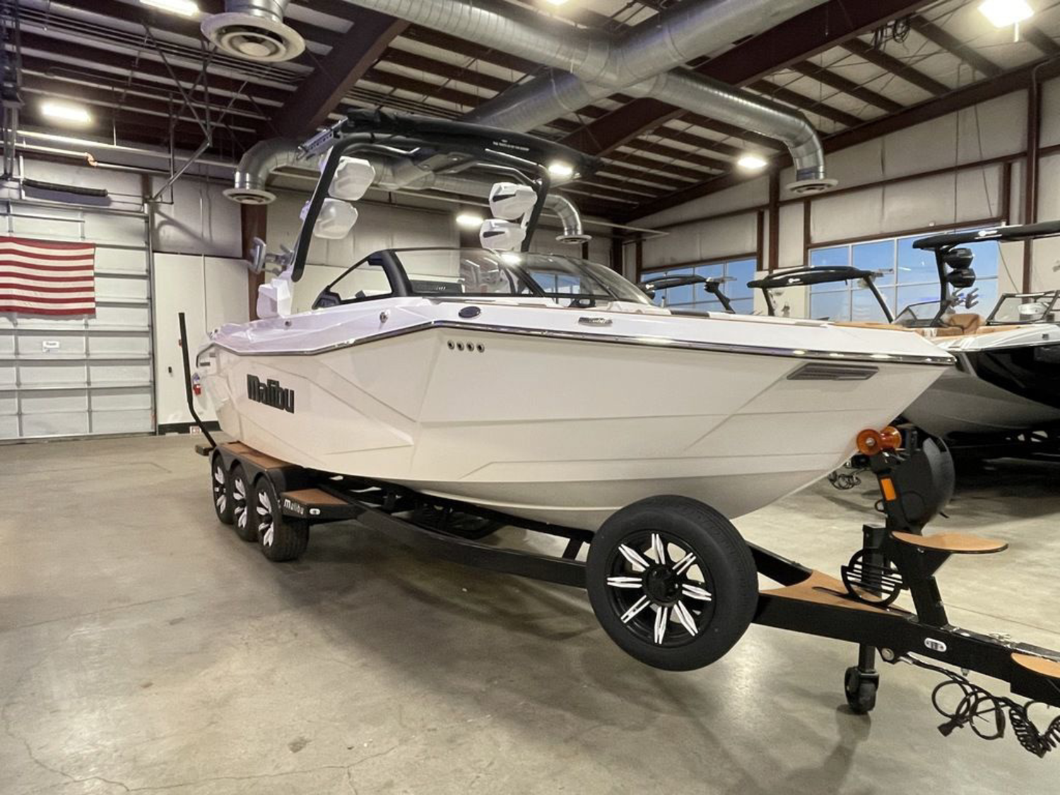 2025 Malibu Boats 26 LSV