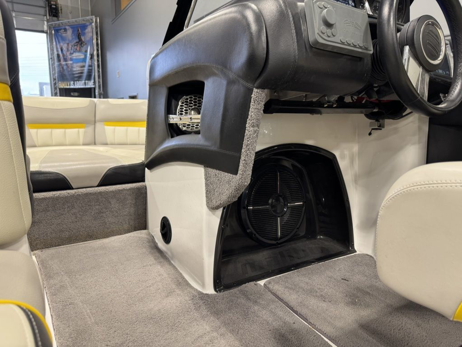 2013 Malibu Boats Wakesetter 24 MXZ for sale in DRAPER, Utah