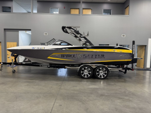 2013 Malibu Boats Wakesetter 24 MXZ for sale in DRAPER, Utah