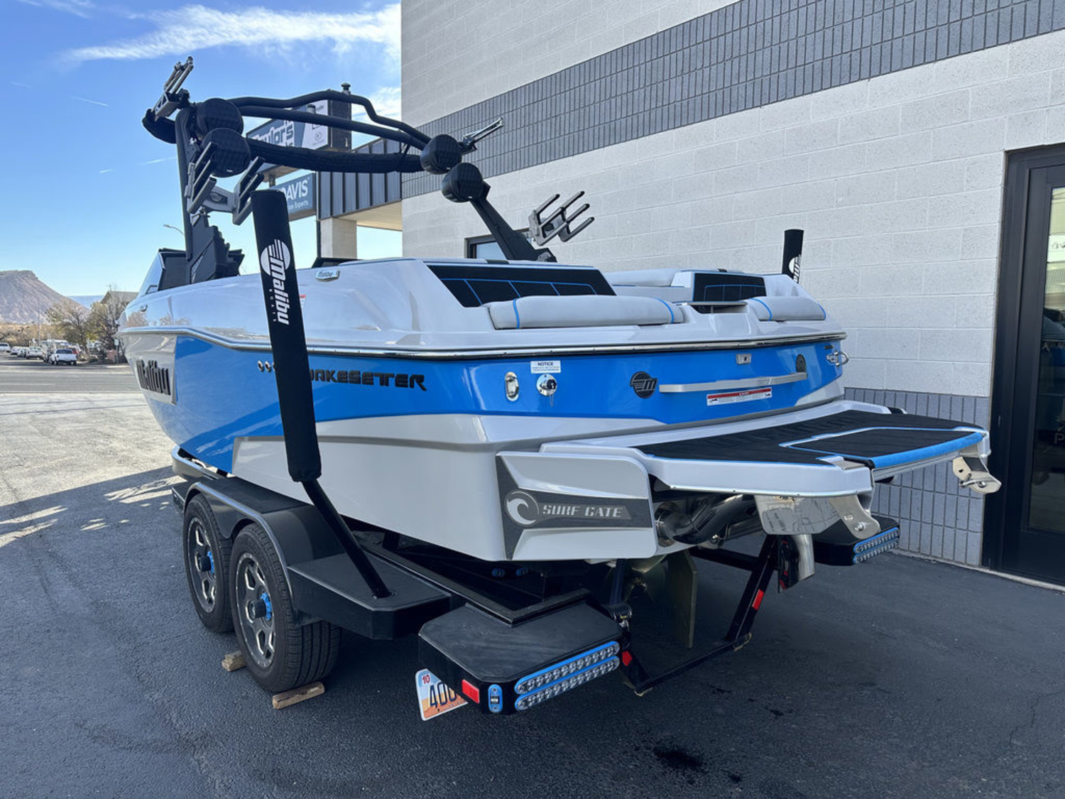 2023 Malibu Boats 23 LSV