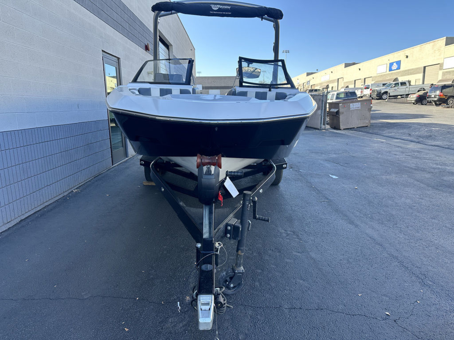 2024 Malibu Boats 21 LX-R