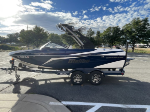 2017 Malibu Boats Wakesetter VLX for sale in DRAPER, Utah