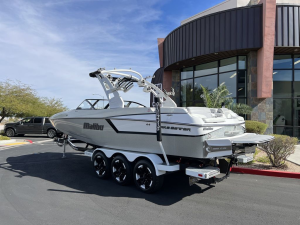 2017 Malibu Boats Wakesetter 24 MXZ for sale in DRAPER, Utah