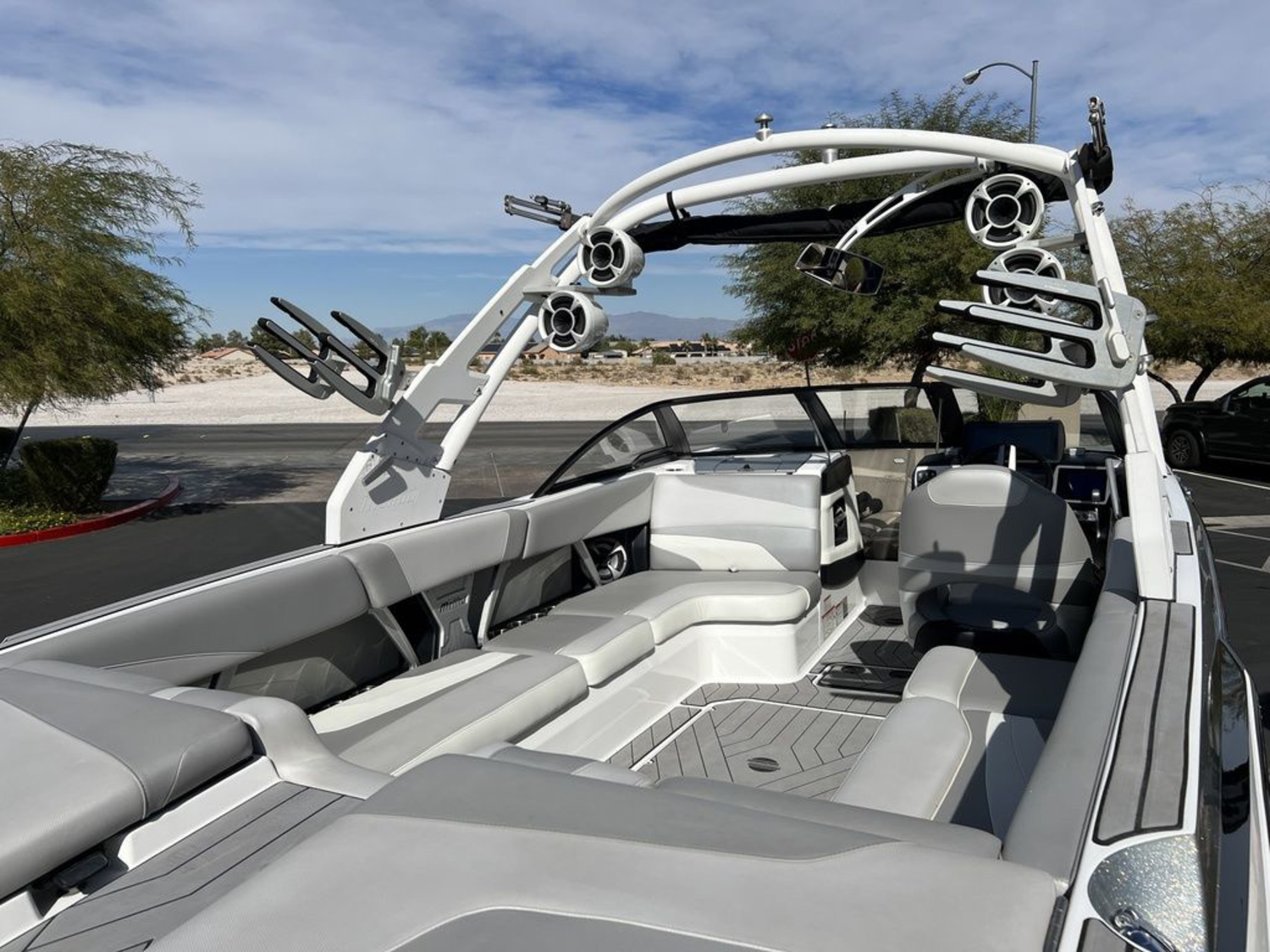 2017 Malibu Boats Wakesetter 24 MXZ for sale in DRAPER, Utah