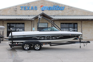 2002 Malibu Boats Wakesetter VLX for sale in Austin, Texas