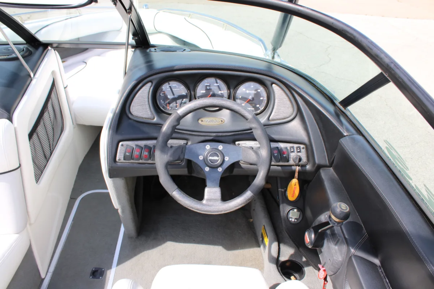 2002 Malibu Boats Wakesetter VLX for sale in Austin, Texas