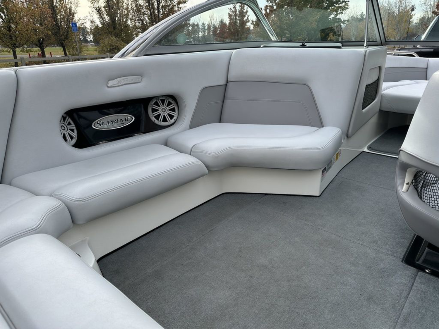 2009 Supreme Boats V208