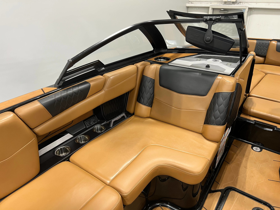 2023 Malibu Boats M220 for sale in Cincinnati, Ohio