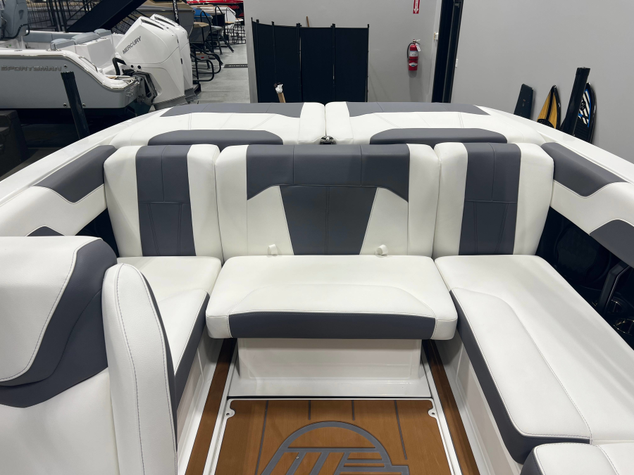 2026 Malibu Boats Wakesetter VTX for sale in Cincinnati, Ohio
