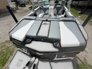 2021-mastercraft-xt22-124736-image1.webp