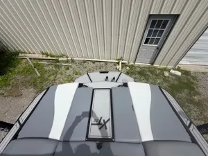 2021-mastercraft-xt22-124736-image2.webp