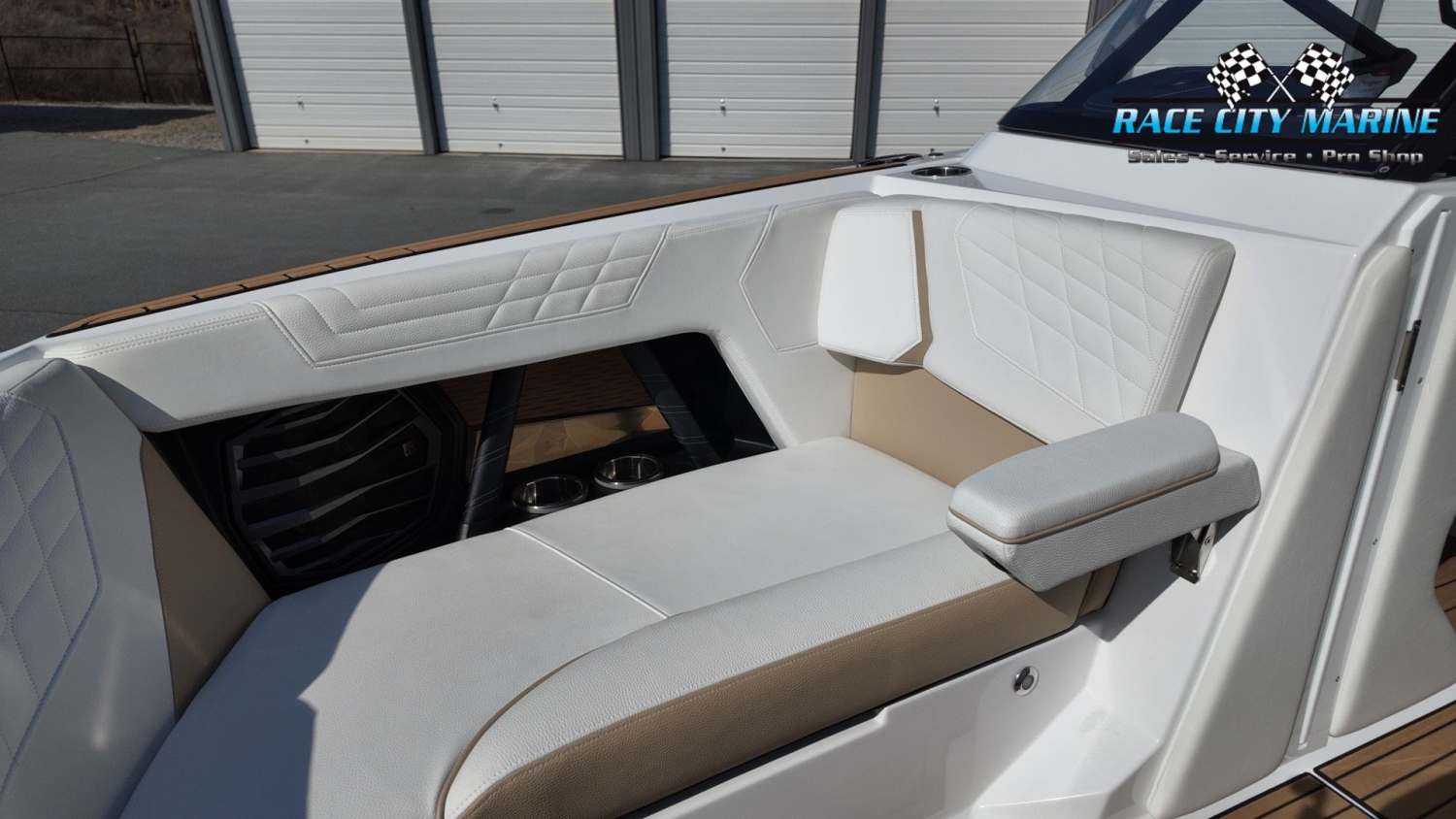 2023 Nautique G23