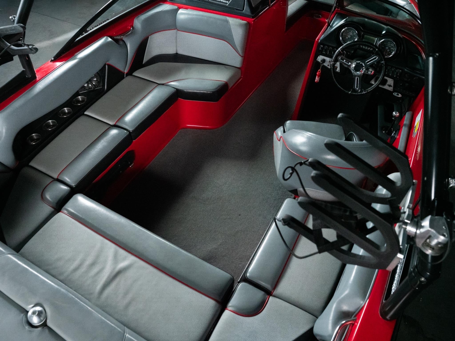 2016 Moomba Boats Moomba Mondo