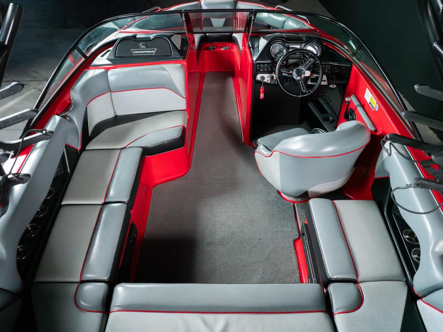 2016 Moomba Boats Moomba Mondo