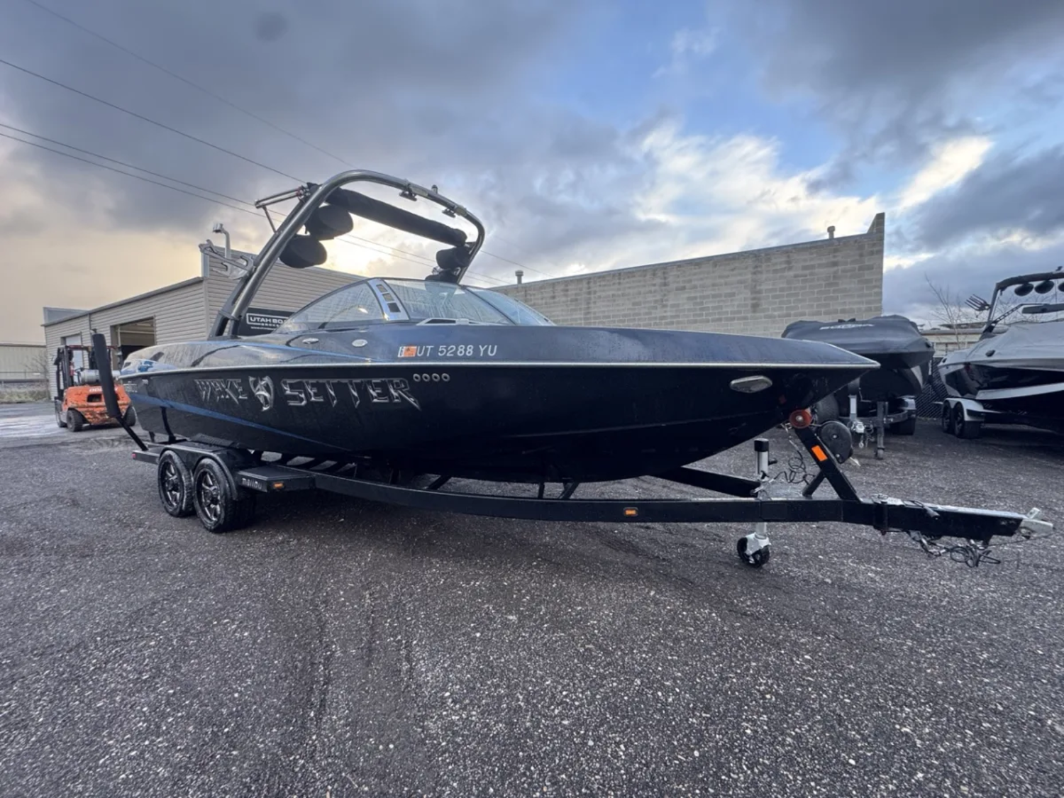 2012 Malibu WakeSetter 247 LSV 6.0L  Well Maintained  Well Optioned