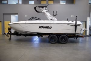 2026-malibu-wakesetter-23-lsv-124842-image1