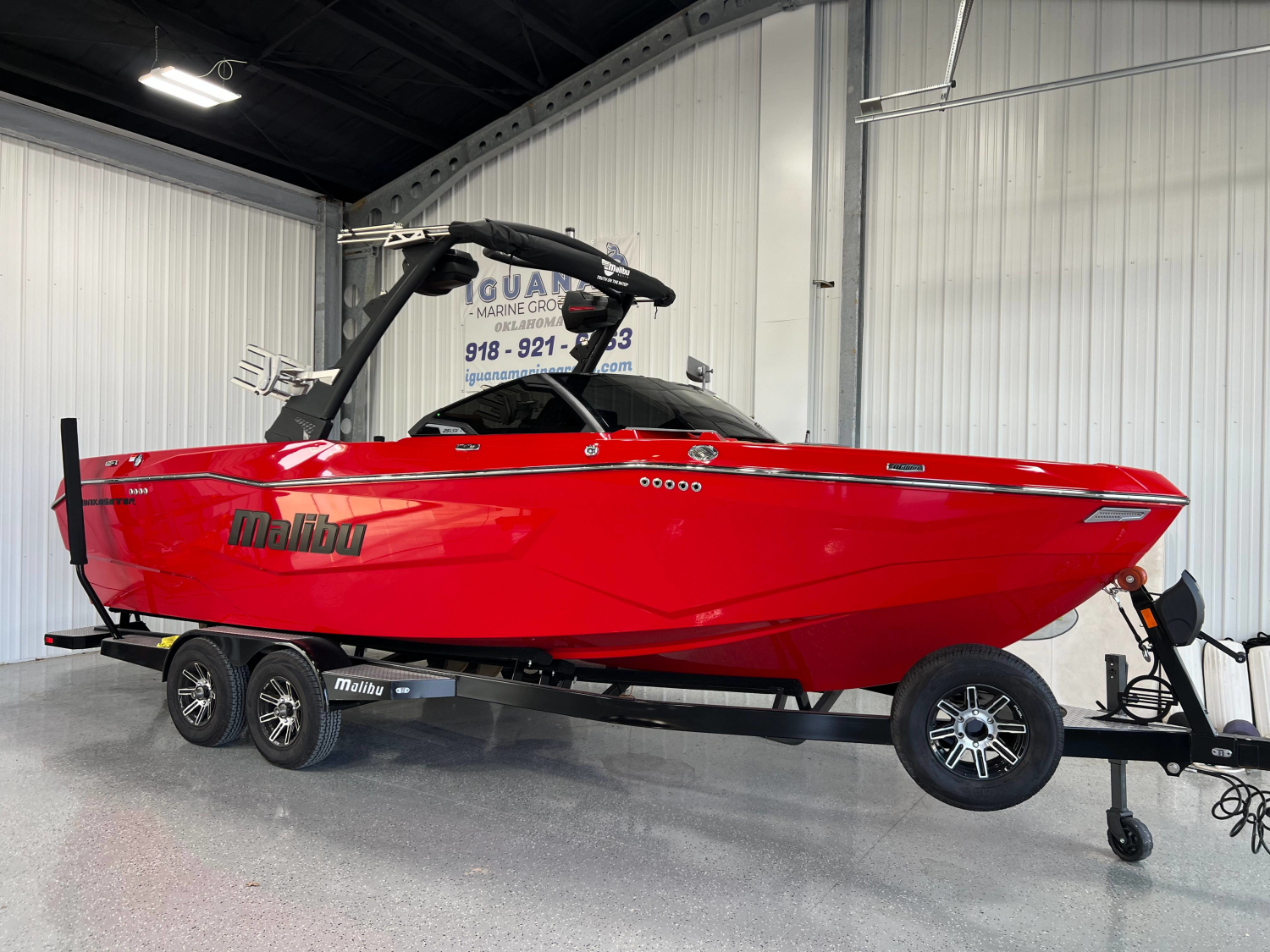 2026 Malibu 25 LSV