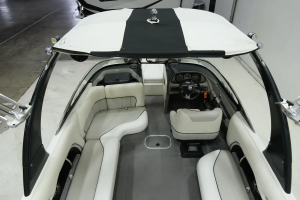 2004 Malibu Boats Wakesetter 23 LSV for sale in Indianapolis, Indiana