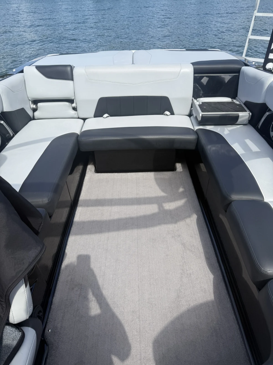 2019 Malibu Boats Wakesetter 23 LSV for sale in Bonney Lake, Washington